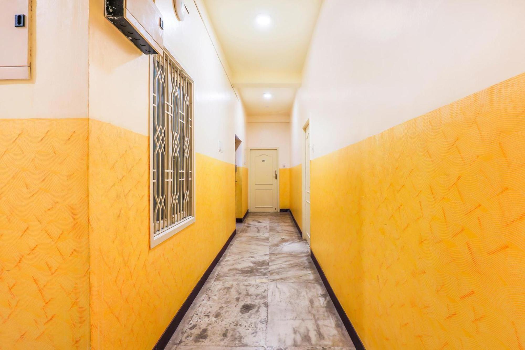 Fabexpress Santhi Inn - 500 Meters From Promenade Beach Puducherry Buitenkant foto